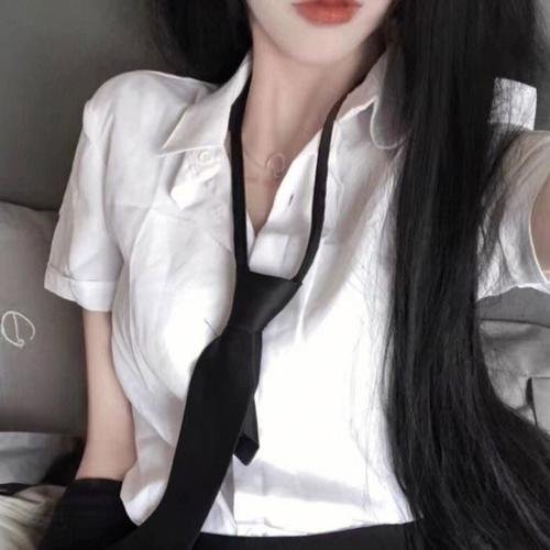 大宅院的女人